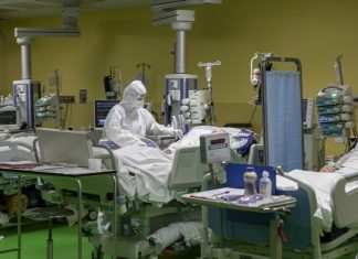 Coronavirus, Fondazione Gimbe: “Servono quattro settimane di lockdown per abbattere la curva dei contagi”