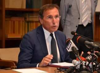 Governo-Regioni, torna la cabina di regia: i nodi da risolvere sul nuovo Dpcm