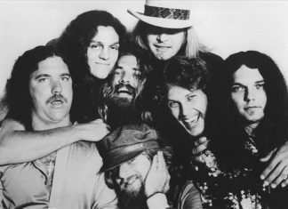 Il volo dei Lynyrd Skynyrd è il tempo sospeso che rende i seventies attuali