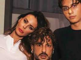 Chi è Carlos Maria Corona, figlio di Nina Moric e Fabrizio Corona e di cosa soffre