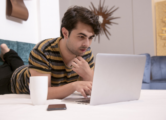 Smart working esteso per decreto ma il futuro è l’accordo aziendale