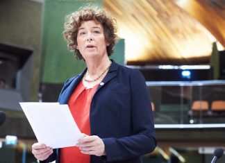 Belgio, Petra De Sutter è la prima ministra transgender d’Europa