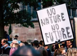 Sciopero clima: “Noi Restiamo” oggi in piazza