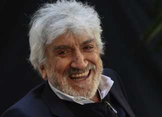 Gigi Proietti: i palinsesti cambiano per omaggiarlo Gigi Proietti © crediti fotografici: rep.repubblica.it