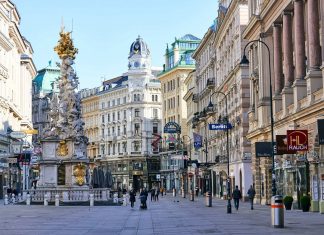 Covid, in Austria torna il lockdown totale dopo l’aumento dei casi