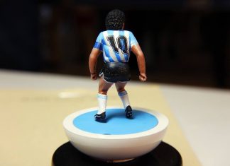Subbuteo e Maradona: il Pibe sul tappeto verde subbuteo maradona