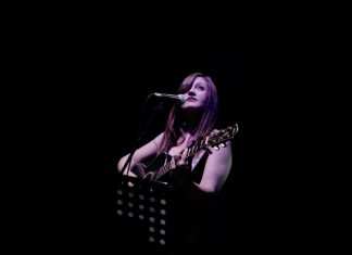 Chiara Raggi, “Mosaico” è il singolo che anticipa il nuovo album Chiara Raggi