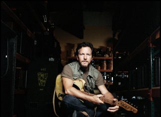 Eddie vedder, disponibile il bundle contenente “Matter Of Time” e “Say Hi” Eddie Veddere - fonte: Ufficio Stampa Repertorio Republic Records - Italia