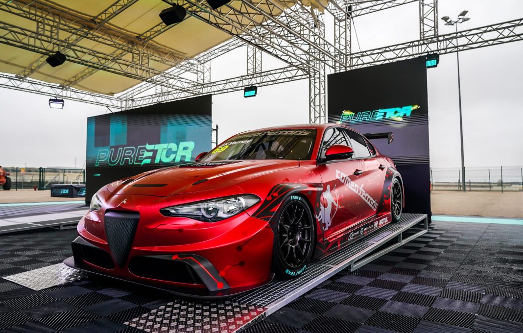 Alfa Romeo Giulia ETCR