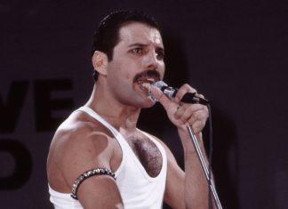“Show must go on”, il coraggio di un uomo più grande della vita stessa Show Must Go On