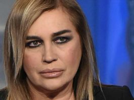 Il dramma di Lory Del Santo: “Ho perso tre figli e oggi ho un vuoto incolmabile” Lory Del Santo, il fidanzato è Marco Cucolo