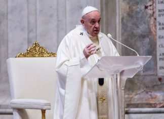 Papa Francesco smentisce le dichiarazioni a favore delle unioni civili
