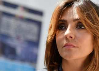 Ambra Angiolini contro deriva social: “Blocco quelli che non rispettano lavoro e regole”‘ Ambra Angiolini, una nuova fiamma ?