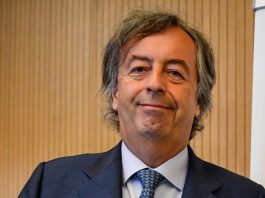 Coronavirus, il San Raffaele prende le distanze dal virologo Burioni: ecco perchè Burioni, fonte mitomorrow.it