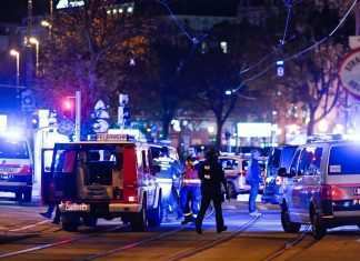 Vienna, l’attentatore era legato ai jihadisti tedeschi. L’Isis rivendica l’attacco