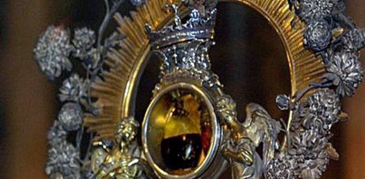 sangue di san gennaro photo credits : il corriere del mezzogiorno
