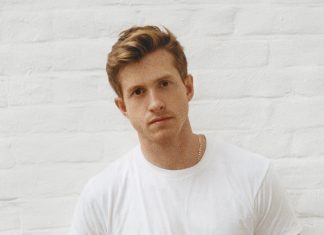 Daniel Lee, chi è lo stilista e compagno di Roberto Bolle Daniel Lee