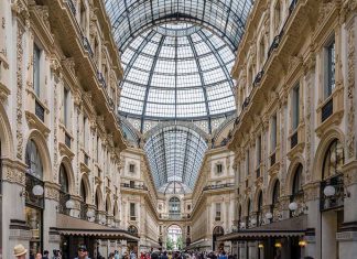 Milano, la Galleria Vittorio Emanuele sarà a numero chiuso