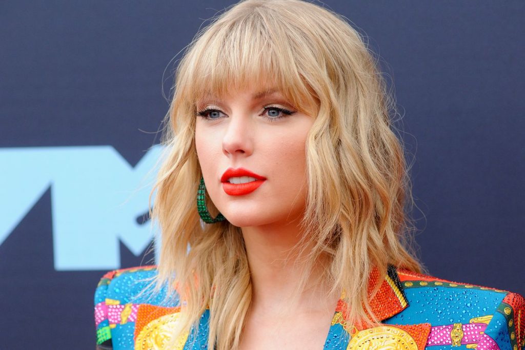 Taylor Swift, una delle protagoniste delle nuove uscite della settimana - photo credits: donnapress.it