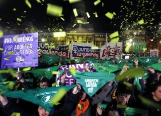 Argentina: da oggi l’aborto è legale. Le parole di Papa Francesco