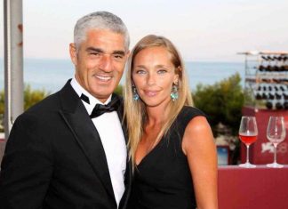 Biagio Izzo, chi è la moglie Federica Apicella: “Mi fece un provino” Biagio Izzo e la moglie Federica Apicella