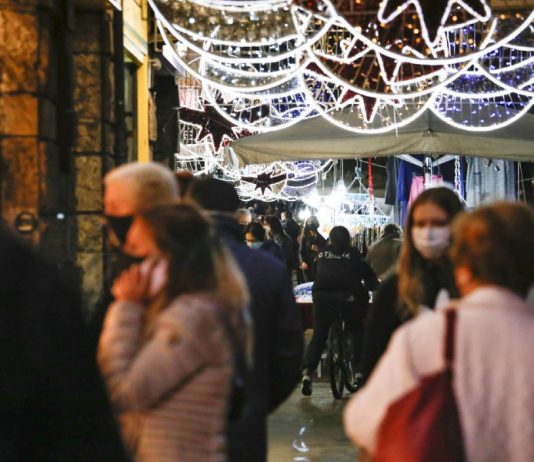 Covid, nuova stretta di otto giorni: Italia zona rossa tra Natale e Capodanno