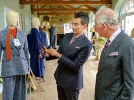 Il principe Carlo e la sua collezione di eco moda Principe Carlo e Federico Marchetti - credits Mike Wilkinson