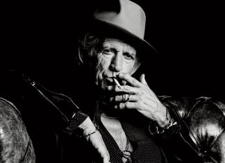 Keith Richards è ancora molto più figo di voi Keith Richards - Ph: esquire.com