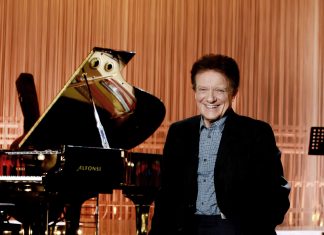 “Qui e adesso” , stasera ospiti di Massimo Ranieri: De Gregori, Arisa, Gerini "Qui e adesso", ritorna lo show condotto da Massimo Ranieri - Per gentile concessione di Letizia D'Amato ufficio stampa