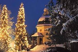 La prima esecuzione di Silent Night La cappella di Silent Night - PhotoCredits: © outdooractive.com