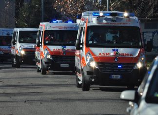 Incidente mortale sulla Fi-Pi-Li per un trentenne, in gravi condizioni la fidanzata