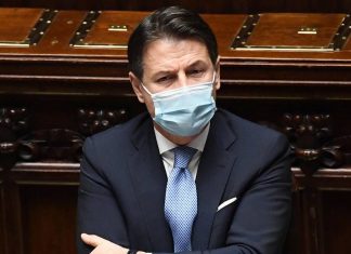 Giuseppe Conte verso le dimissioni, salirà al Quirinale questa mattina crisi di governo conte