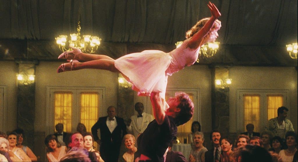 Patrick Swayze e Jennifer Grey nella scena finale di Dirty Dancing - photo credits: Film.it