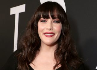 Liv Tyler e il Covid: i miei figli mi hanno permesso di superarlo Liv Tyler parla del Covid - photo credits US Weekly