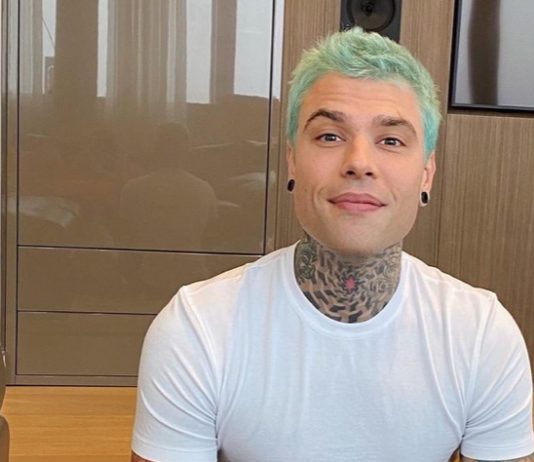 Fedez, a rischio squalifica per Sanremo 2021? La Rai indaga Fedez, squalifica in vista per Sanremo 2021? Photo Credits: Profilo Instagram Fedez