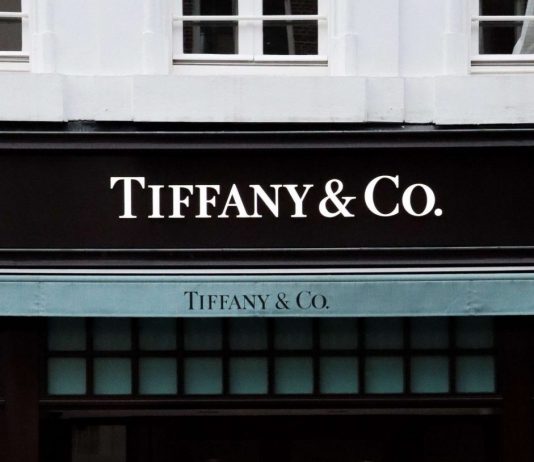 Tiffany&Co presenta il diamante più costoso al mondo Tiffany & Co - Credits Rachael Henning