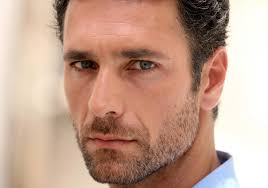Raoul Bova e il suo periodo difficile: “Dopo il lutto, mi sono perso”