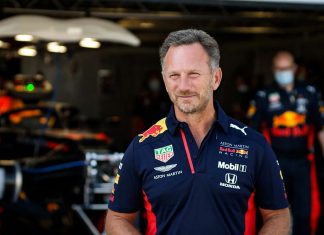 Chris Horner sulla Mercedes: “Mondiale aperto per decisioni contro di noi” Christian Horner Sergio Perez