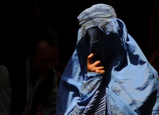 Due donne giudici afghane assassinate a Kabul uccisione due donne giudici afghane