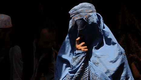 Due donne giudici afghane assassinate a Kabul uccisione due donne giudici afghane