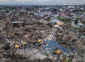 Terremoto in Indonesia, almeno 34 morti e centinaia di feriti