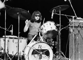 Tommy Ramone alle origini del punk rock Tommy Ramone - Ph: © Gus Stewart/Redferns.com