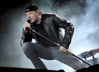 Netflix annuncia ”Vasco Rossi – Il Supervissuto”: la docu-serie sulla rockstar più amata d’italia Vasco Rossi - ph: style.corriere.it