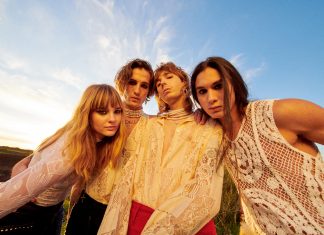 Sanremo 2021, Maneskin e Manuel Agnelli duetteranno nella serata del giovedì sul brano “Amandoti” Maneskin e Manuel Agnelli , duetto speciale per "Amandoti" - Photo Credits Wordsforyou