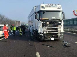 Chiusa l’autostrada A27 tra Mogliano e Mestre causa maxi tamponamento: quattro i feriti