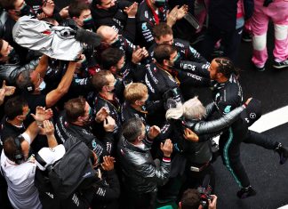 Formula Uno, turnover in arrivo? La proposta di Wolff a Domenicali Lewis Hamilton