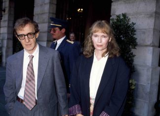 Woody Allen nega l’accusa di molestie Woody Allen e Mia Farrow - Photo Credits: Vanity Fair