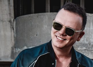 Gigi D’Alessio, nel nuovo singolo “Guagliune” incontra la nuova generazione urban partenopea Gigi D'Alessio, il nuovo singolo è "Guagliune" - Ph © Fabrizio Cestari