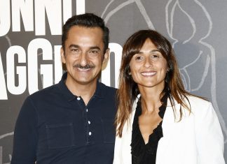 Nicola Savino, chi è la moglie Manule Suma: “Lei è la mia rinascita da una brutta fine” Chi è Manuela Suma, la moglie di Nicola Savino