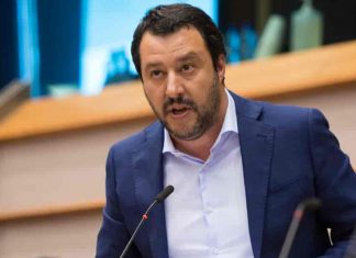 Lega, Salvini: “Vaccini? I nostri imprenditori non hanno paura di nessuno” Salvini Lega